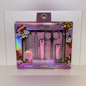 Ed Hardy 7 Pc Travel Manicure Set W/ Hard Case